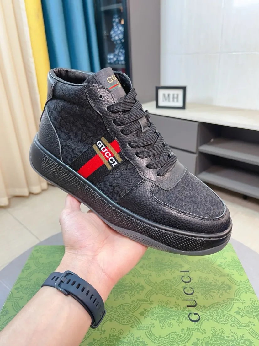Men's shoes 💰438🌹🌹GUCCI [Gucci] New high-top men's shoes, a high-end brand, the latest fashionable casual men's shoes, trendy and versatile, relaxed and sporty style, uppers imported from Italy, first-layer cowhide, genuine leather lining, and ultra-fine workmanship. Original personalized fashionable rubber wear-resistant outsole, light and comfortable on the foot, size 38-44